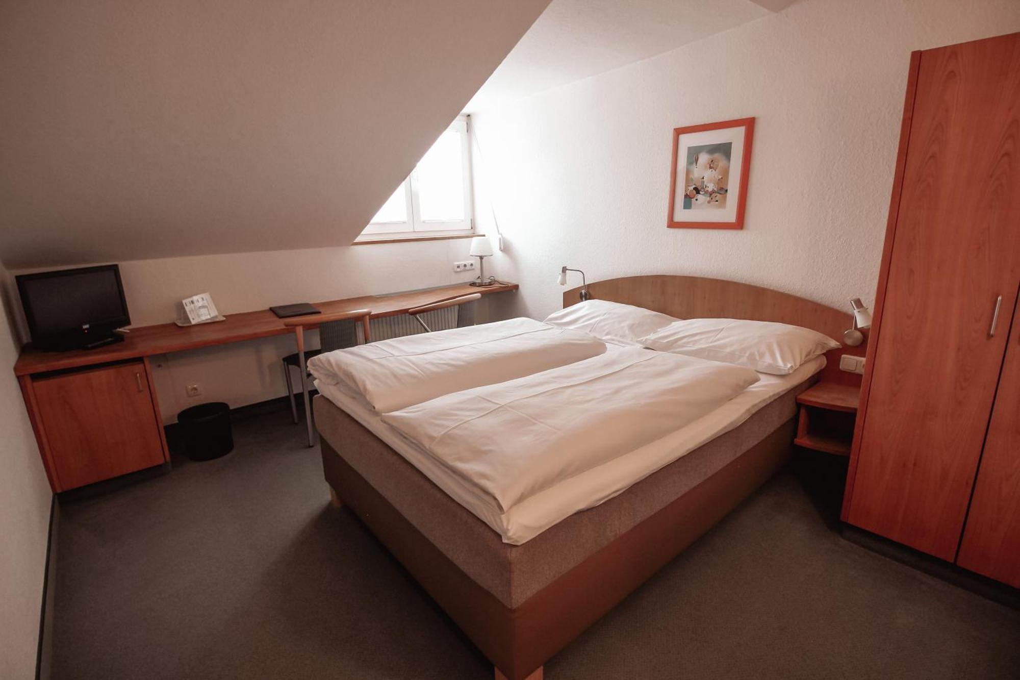Hotel Garni Altenburgblick 3*