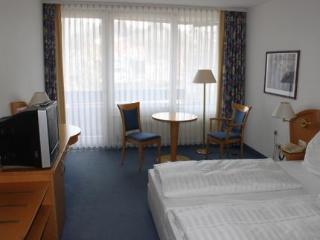 Hotel Altenburgblick 3*